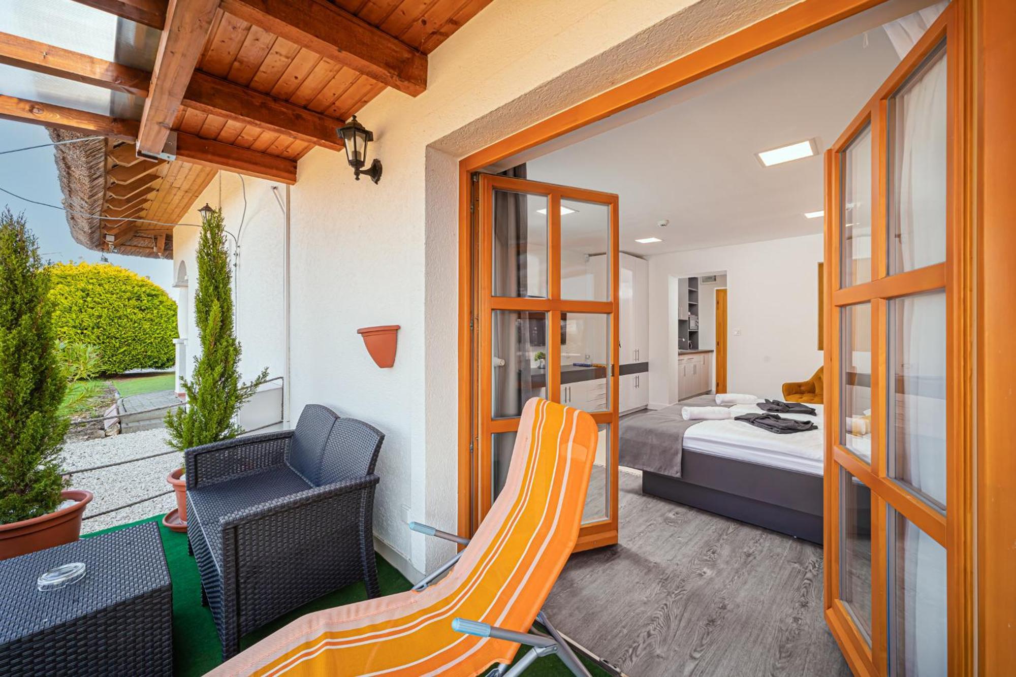 Готель Rigotanya Relax & Wellness Panzio Buekfuerdo Екстер'єр фото
